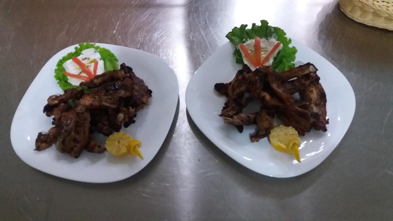 Hotel Restaurant Univers Shkodra Kültér fotó