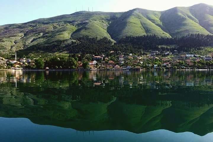 Hotel Restaurant Univers Shkodra Kültér fotó